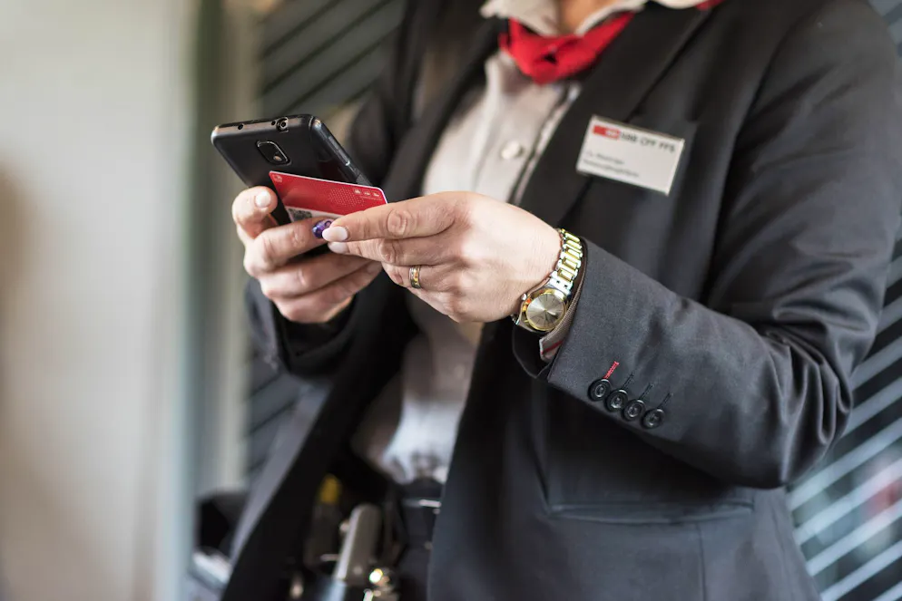 Kondukteur*innen erleben bei ihrer Arbeit immer wieder Gewalt.