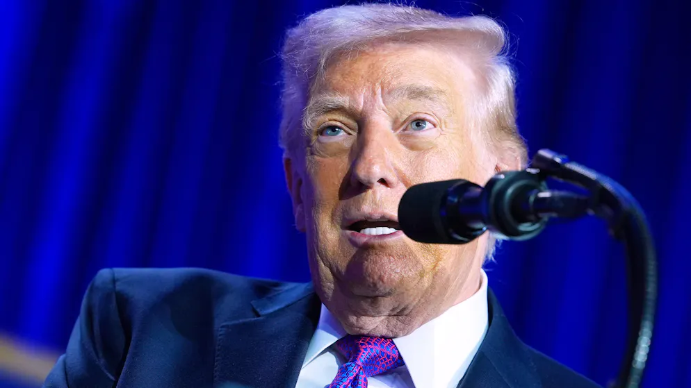 «Déconnecté de la réalité». Au Capitole, Trump s’auto-congratule pendant près de deux heures