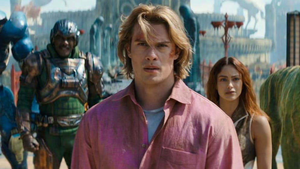 Allenamenti intensi. Nicholas Galitzine: «Il fisico di He-Man era estremamente impegnativo»