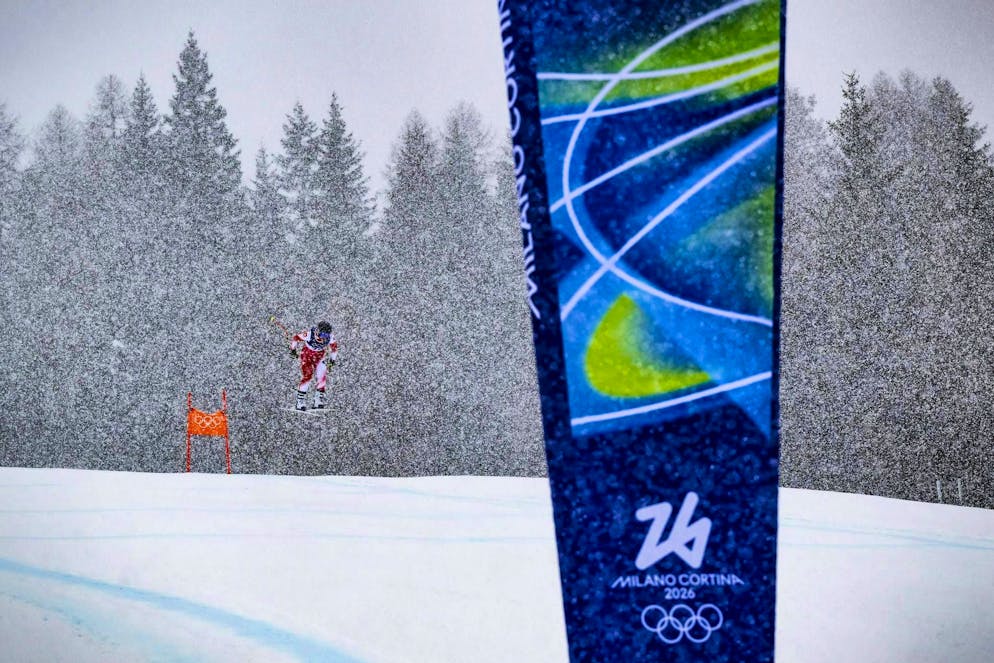 The best pictures of the 2026 Olympic Games in Milano Cortina. Hard to find: Delia Durrer in the thick snow in Cortina. (KEYSTONE/Jean-Christophe Bott)...