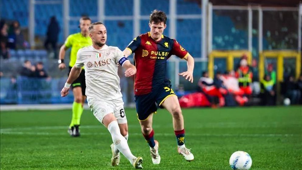 Seria A. Il Napoli vittorioso nel finale contro il Genoa