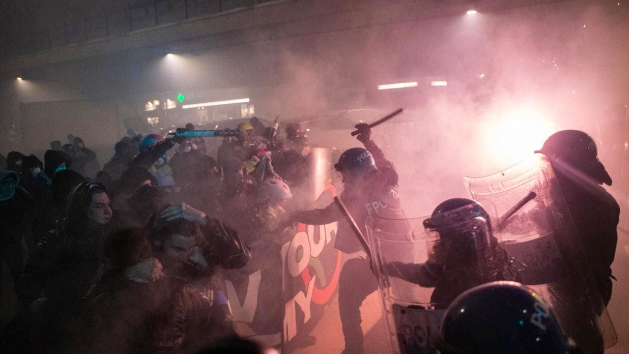 Sportereignisse. Krawalle bei Demonstration gegen ICE in Mailand