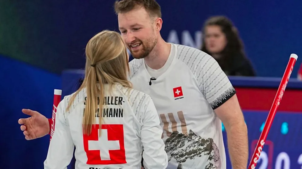 Briar Schwaller-Hürlimann und Yannick Schwaller freuen sich über einen wichtigen Sieg