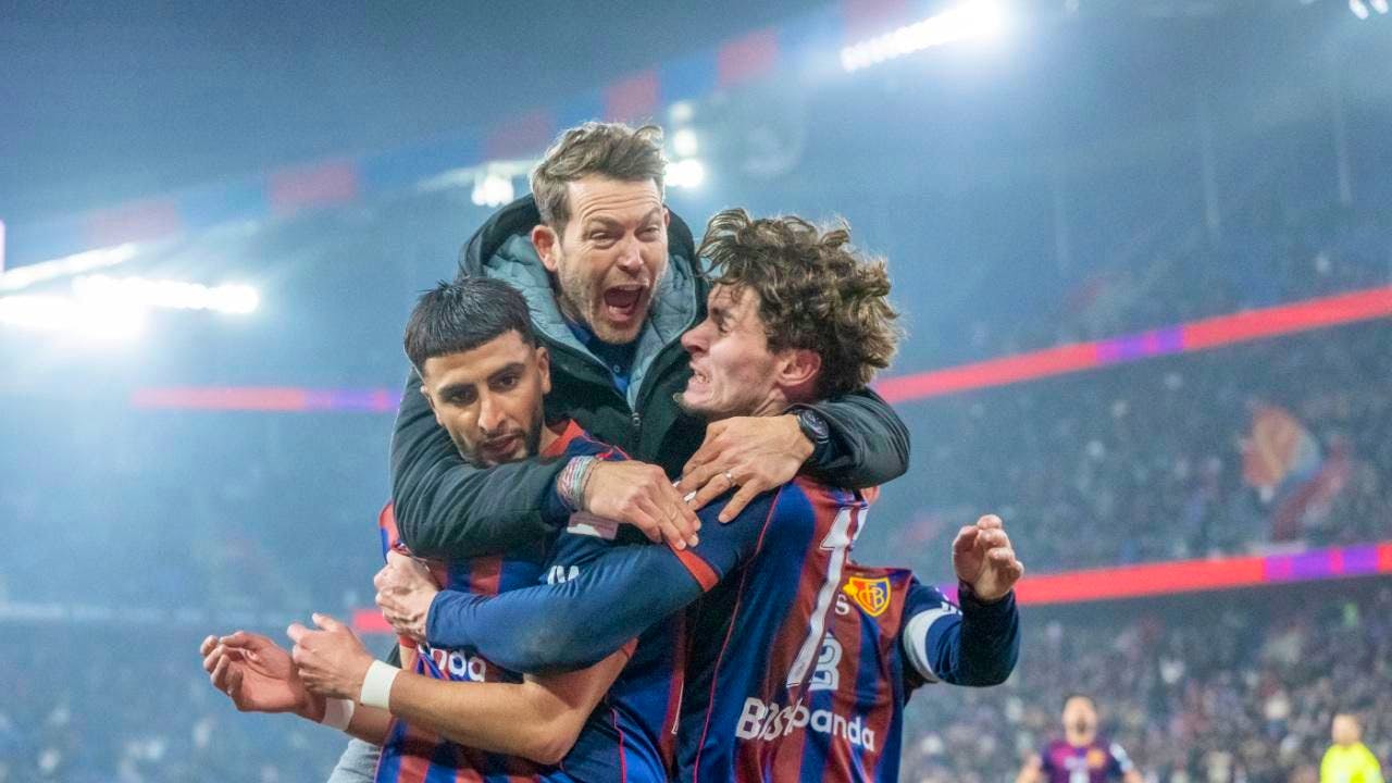 Basel - Zurich 2:1. Lichtsteiner's premiere full of emotion