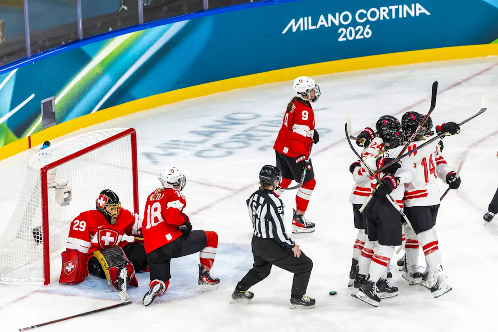 Battute dal forte Canada.