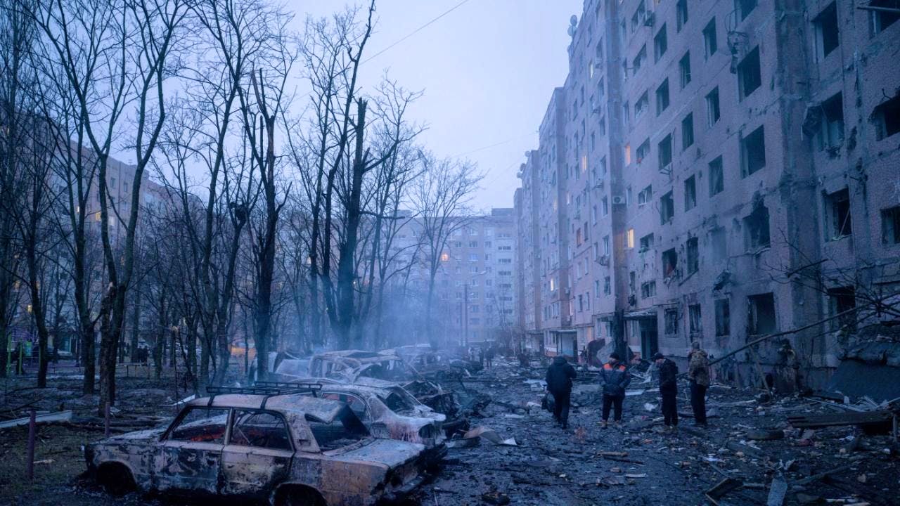 Politik. Frau stirbt bei russischem Angriff in der Ukraine