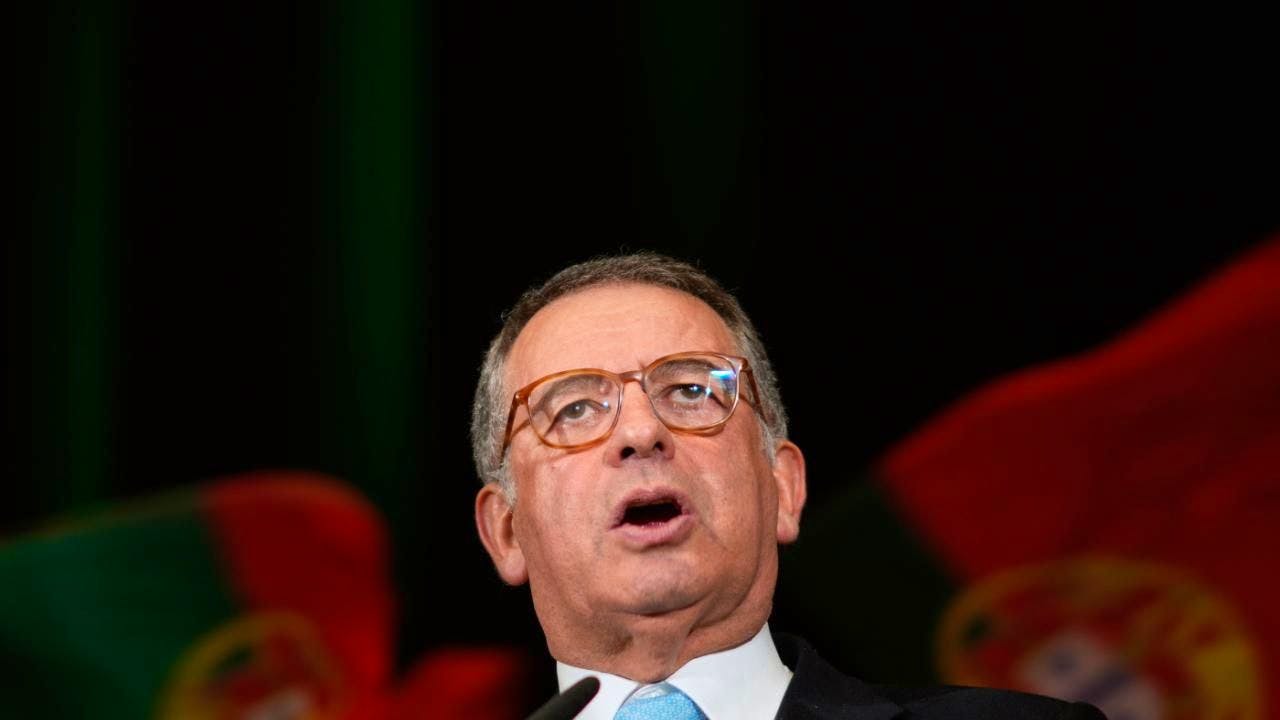 Politik. Präsidentenwahl in Portugal trotz Sturmfolgen begonnen