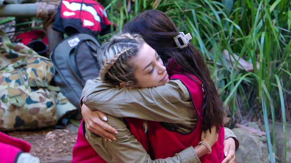 Tag 16 im Dschungelcamp: Nach Ariel auch Patrick und Simone out. Ariel verabschiedet sich von Samira.