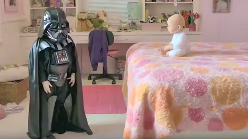 Molte risate. Ecco gli spot più originali di 60 anni di storia del Super Bowl