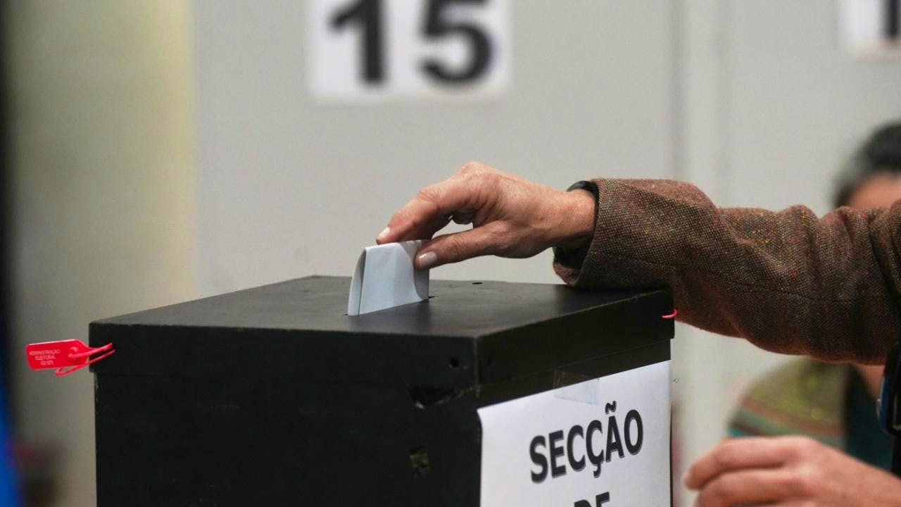 Politik. Prognosen: Seguro gewinnt Präsidentenwahl in Portugal