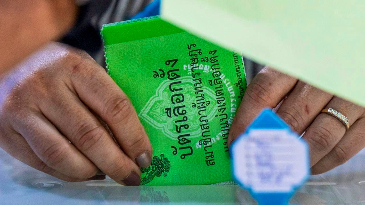 Politik. Regierungspartei bei Wahl in Thailand überraschend vorne