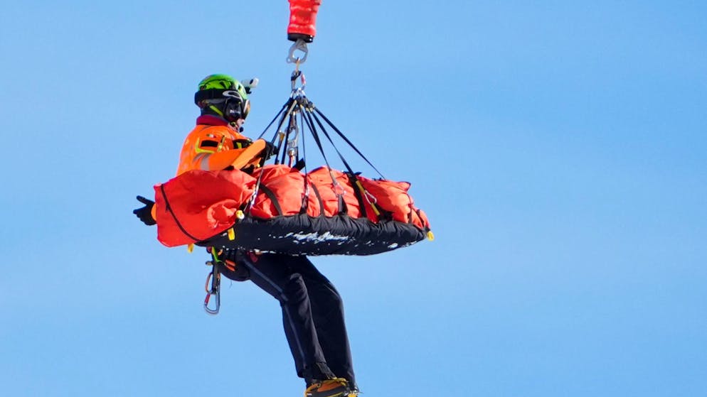 Shock for US ski star. Fracture in left leg - Lindsey Vonn already operated on after fall