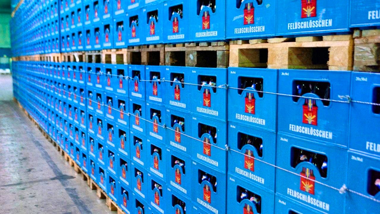 Bier. Feldschlösschen feiert 150-Jahr-Jubiläum mit Bundesrat Rösti