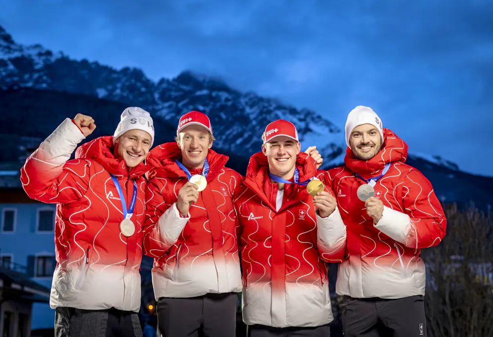 Die besten Bilder der Olympischen Spiele 2026 in Milano Cortina. Schweizer 4 gewinnt: Marco Odermatt (Silber), Tanguy Nef (Gold), Franjo von Allmen (Gold) und Loic Meillard (Silber). 
