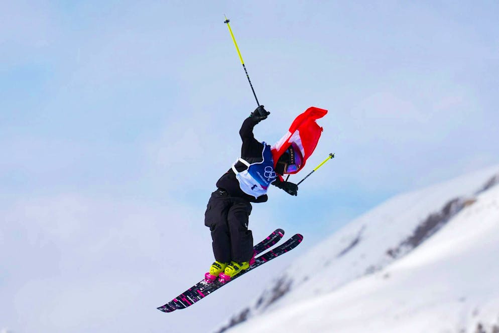 The best pictures of the 2026 Olympic Games in Milano Cortina. Mathilde Gremaud already has the gold medal in the bag. So she can celebrate her last run in slopestyle with the Swiss flag.