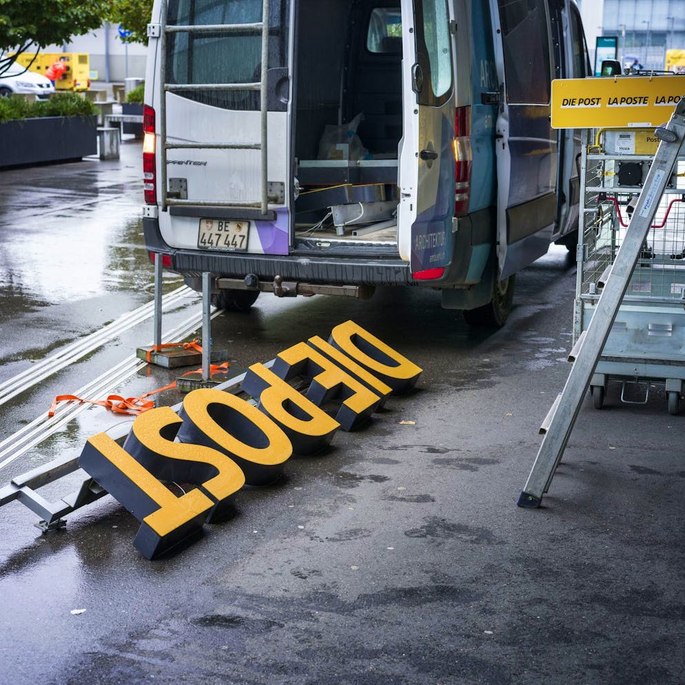 Actu et dicton du jour. «Nous débarrasser des noirs!» : la Poste secouée par les propos racistes d’un cadre