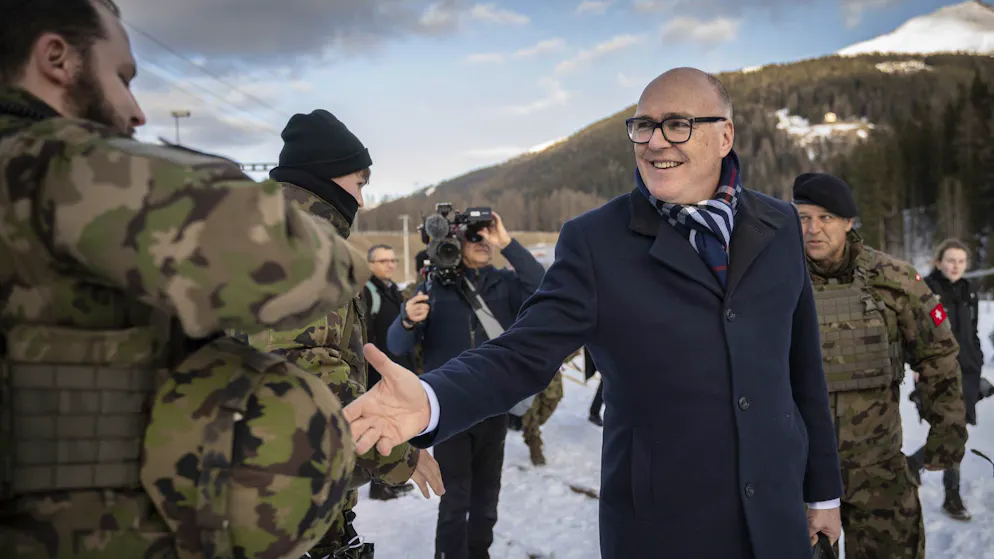 Bundesrat Martin Pfister will zur Aufrüstung der Armee die Mehrwertsteuer erhöhen. (Archivbild)