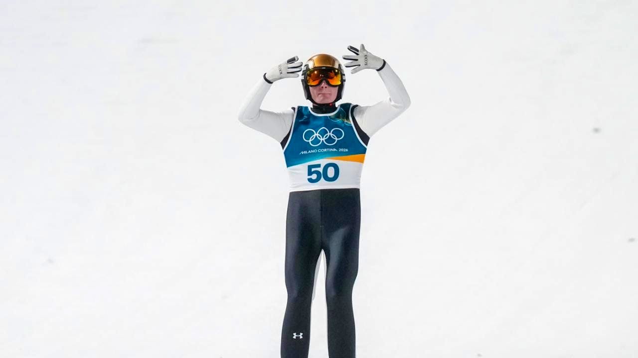 Ski jumping. Slovenia jumps superiorly to gold