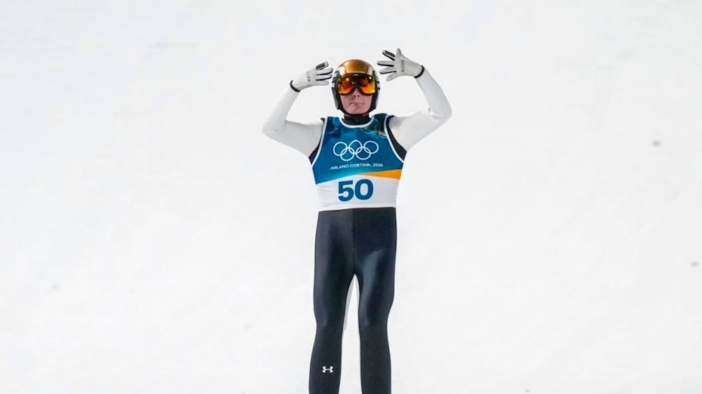 Ski jumping. Slovenia jumps superiorly to gold