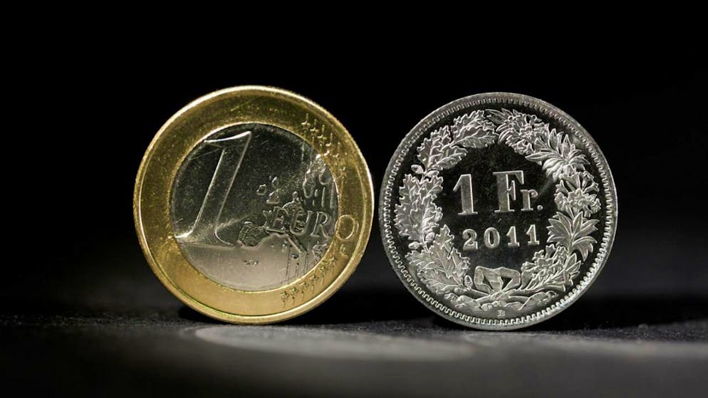 Franco forte. Euro ai minimi storici: le imprese svizzere restano pessimiste