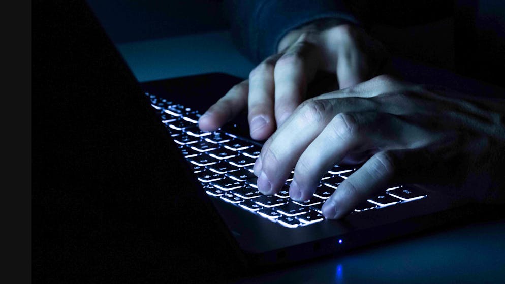 Polizei St. Gallen warnt vor neuer Masche. Mann (65) fällt auf Telefonbetrüger rein und verliert eine halbe Million Franken