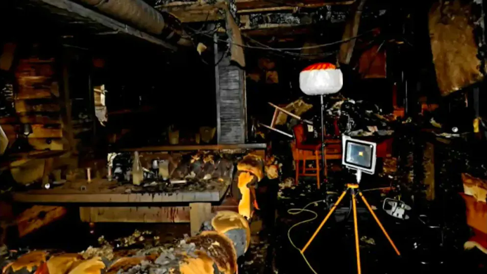 Tragödie von Crans-Montana: Bilder nach dem Brand. Einen Tag nach dem verheerenden Brand in Crans-Montana, wurde dieses Foto in der Bar «Le Constallation» gemacht.