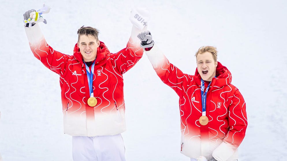 Un oro e un bronzo. Il presidente Parmelin si congratula con Von Allmen e Odermatt