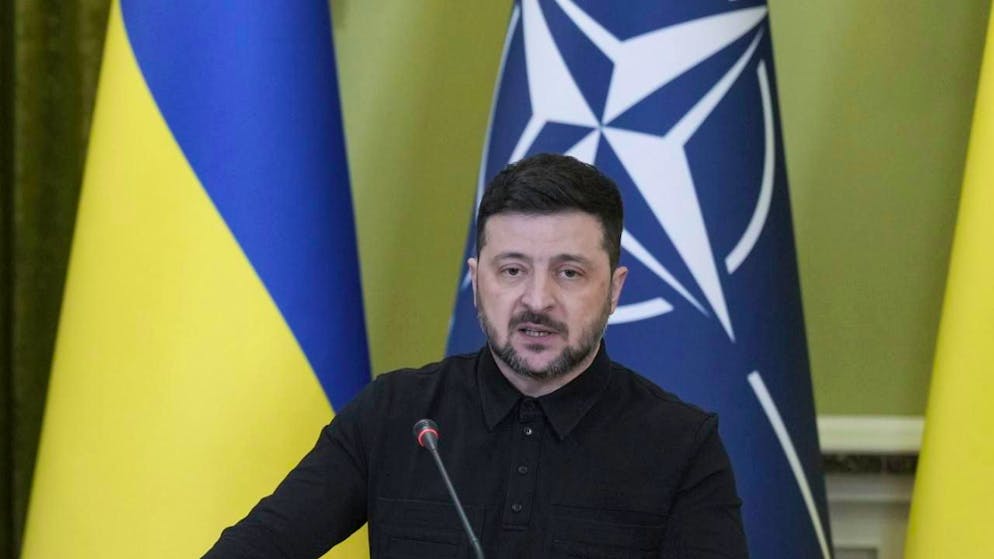 Indiscrezioni. «Il 24 febbraio il presidente ucraino Zelensky annuncerà elezioni e referendum»