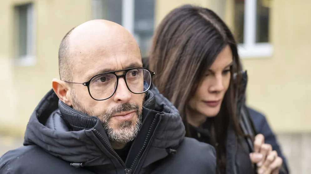 Eine neue E-Mail der Morettis zeigt, der Betreiber wollte weniger Geld für Schaumstoffmatten ausgeben. 