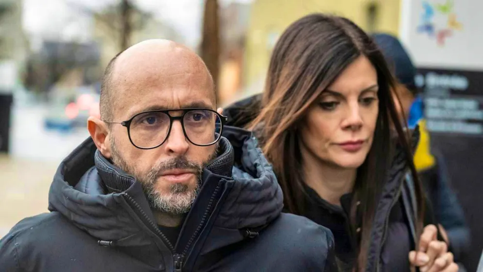 Jacques and Jessica Moretti ran the bar "Le Constellation" together.