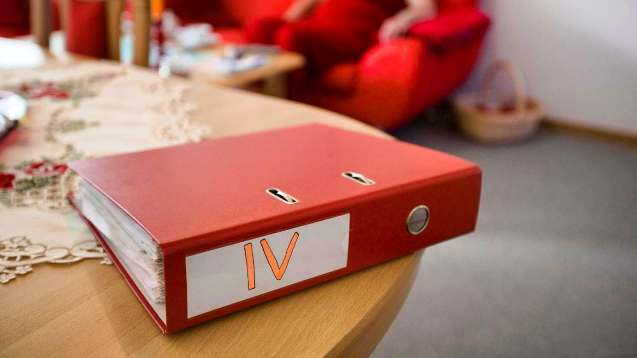 Social insurance. Higher salary contributions possible for IV restructuring