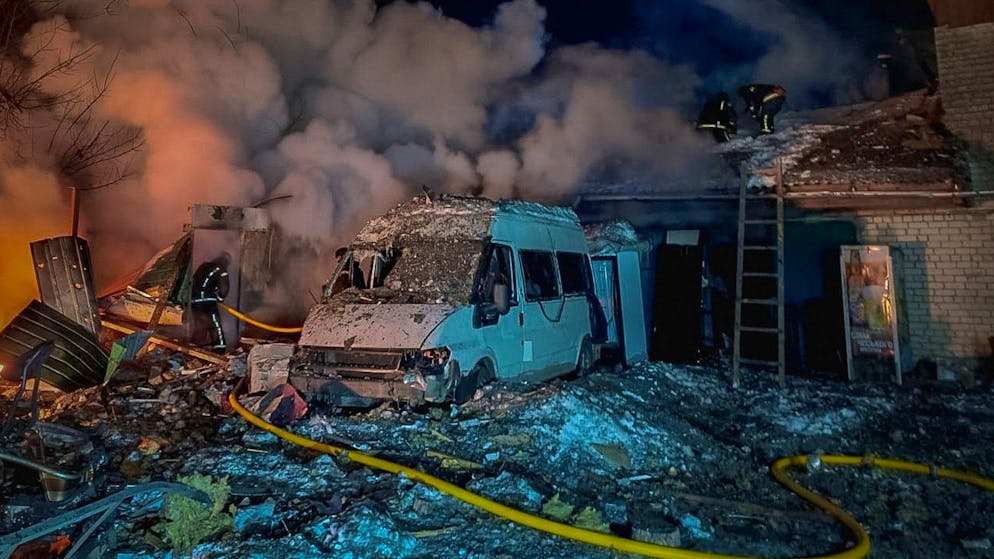 Ukraine-Ticker. Selenskyj lehnt Rückzug aus dem Donbass ab +++ Merz sagt Kiew weitere Unterstützung zu