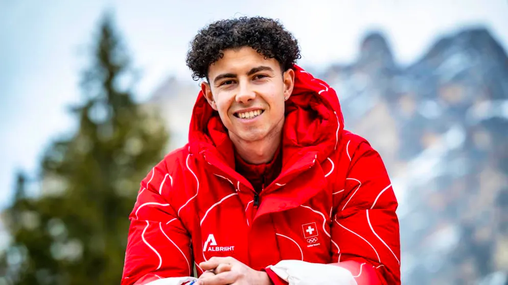 Skeletonsportler Vinzenz Buff stürzt sich am Donnerstag wettkampfmässig in den Eiskanal