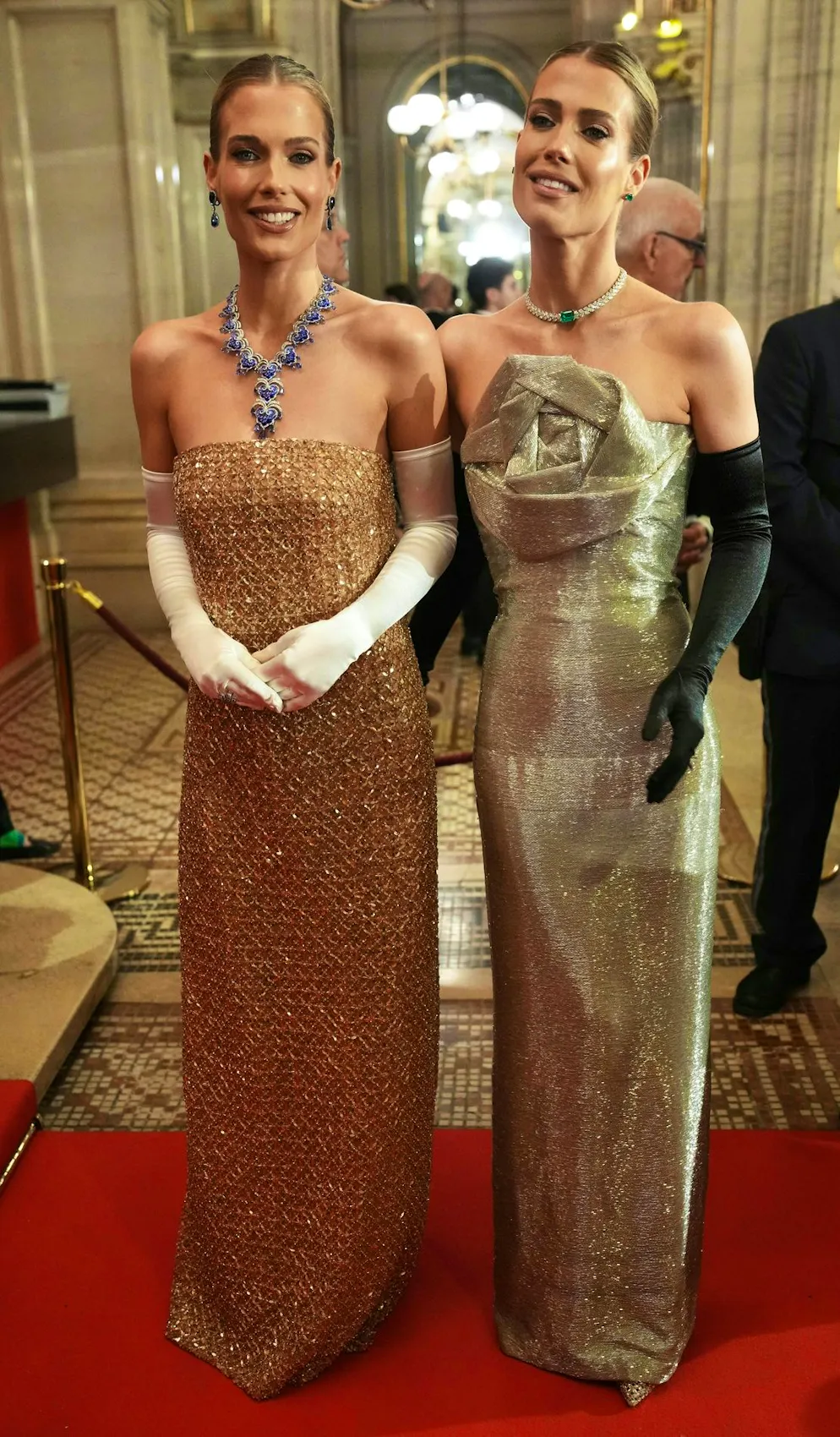 Wiener Opernball 2026. Die Zwillingsschwesestern Eliza und Amelia Spencer bringen britischen Königshaus-Glamour nach Wien. Prinzessin Diana war ihre Tante.