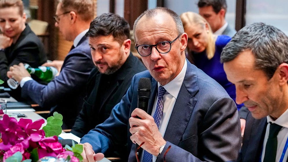 Guerra in Ucraina. Tra Monaco e Ginevra la diplomazia si muove, ma i raid continuano