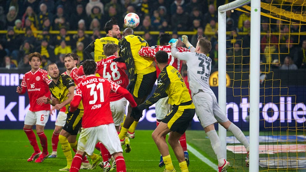 Bundesliga. Fischers Mainz bei Bayern-Verfolger Dortmund chancenlos