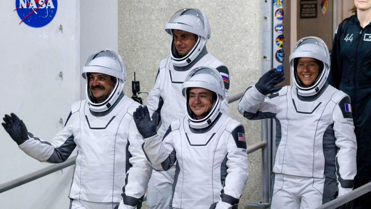 Espace. Quatre astronautes en route vers l'ISS dont une Française