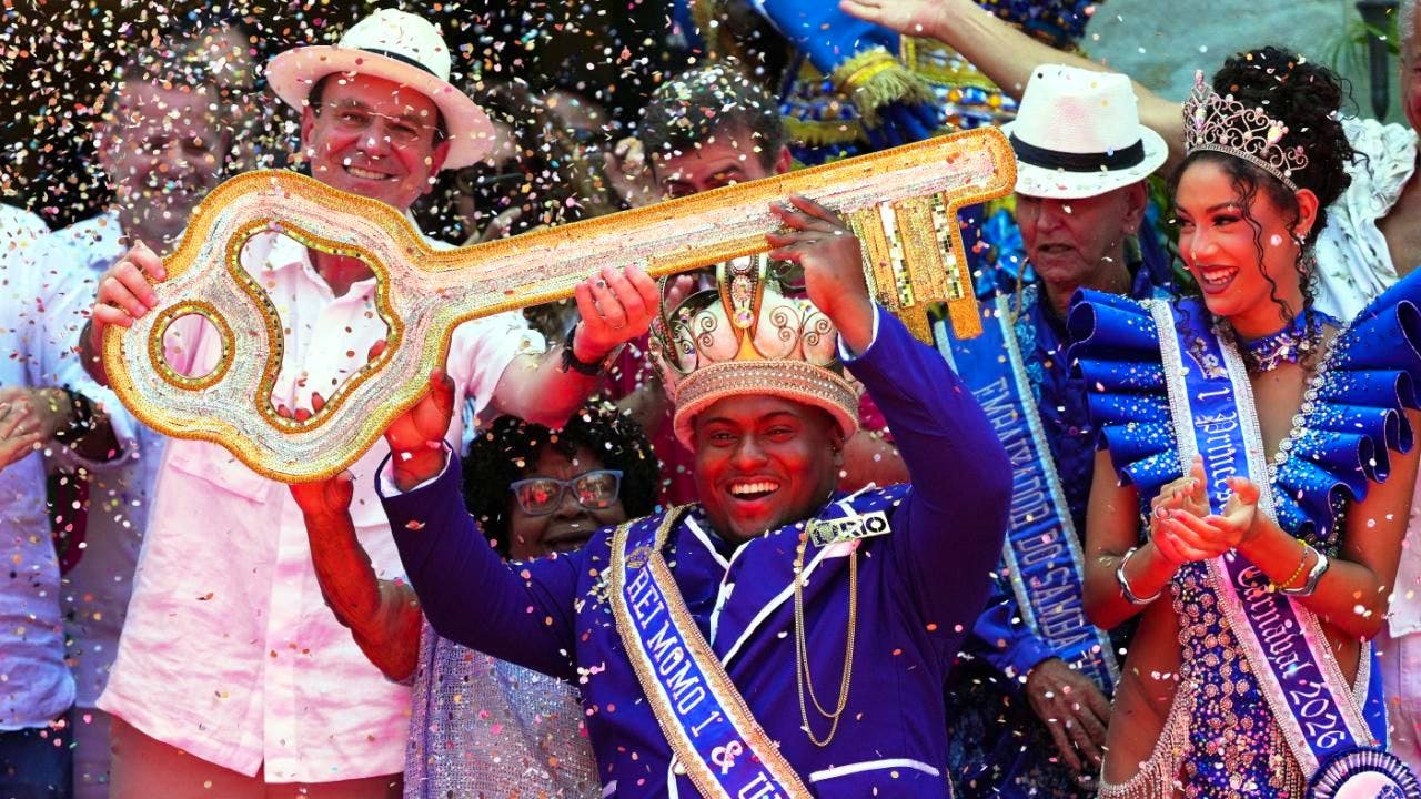 Brasilien. Schlüsselübergabe an «König Momo»: Karneval in Rio beginnt