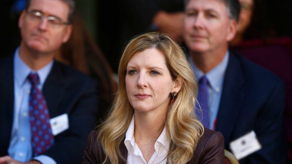 Sie nannte ihn «Onkel Jeffrey». Wie Epsteins Schatten eine der mächtigsten Juristinnen stürzte