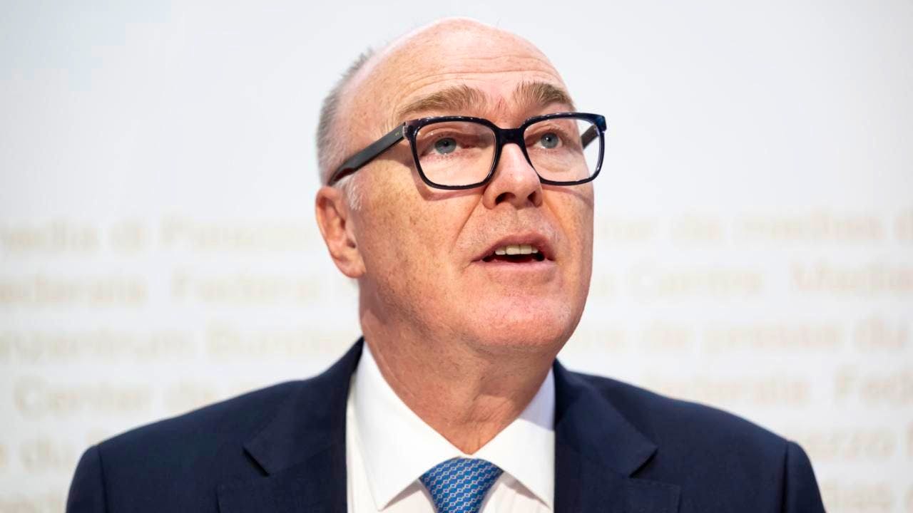 Defense. Pfister has to explain Swiss mini-military spending in Munich