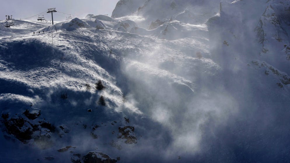 Warnings ignored. Avalanches kill five skiers in the Alps
