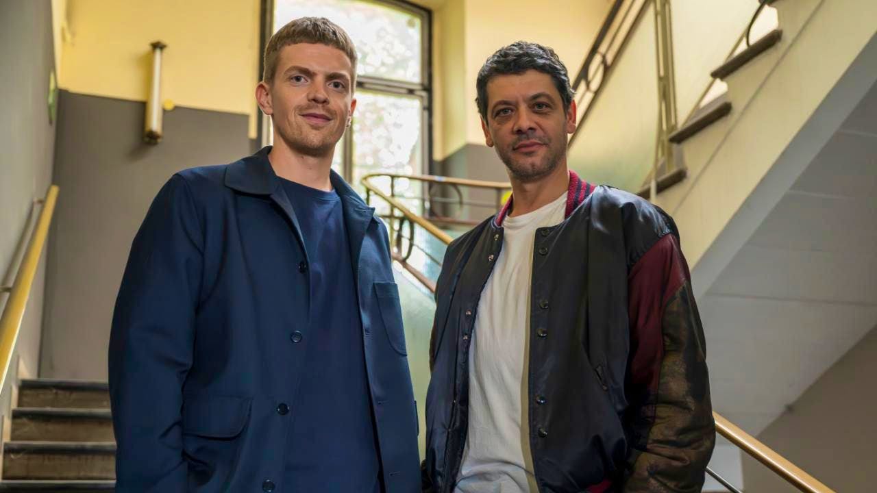 Television. Commissioners suddenly suspects themselves during 