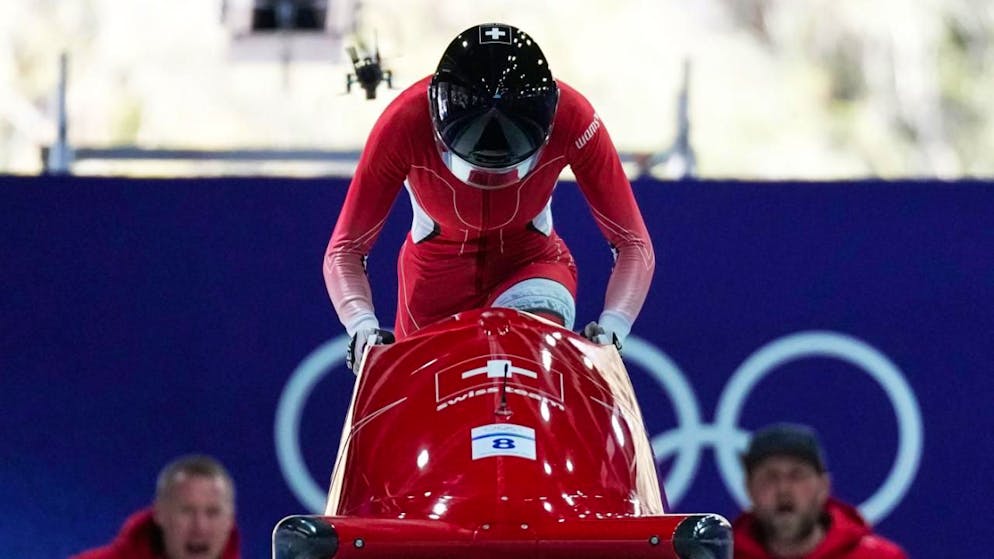 4th place at half-time. Bobsleigh hopeful Melanie Hasler in lurking position
