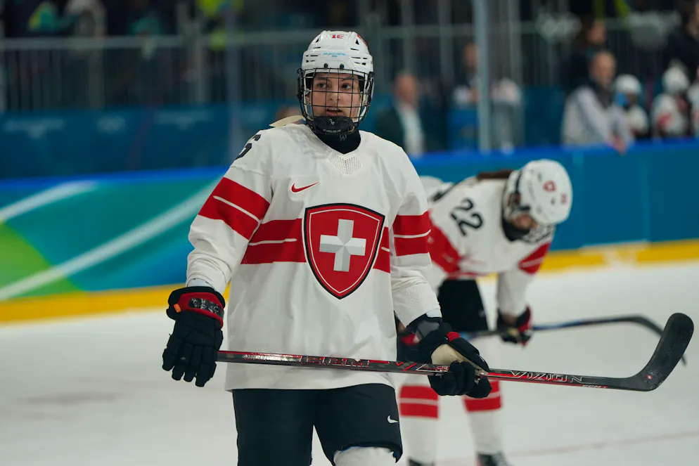 Seconda settimana delle Olimpiadi di Milano-Cortina. Nicole Vallario lancia la sfida di lunedì sera alle 21h10 contro il Canada per accedere alla finale: «È fattibile, le partite iniziano 0-0»