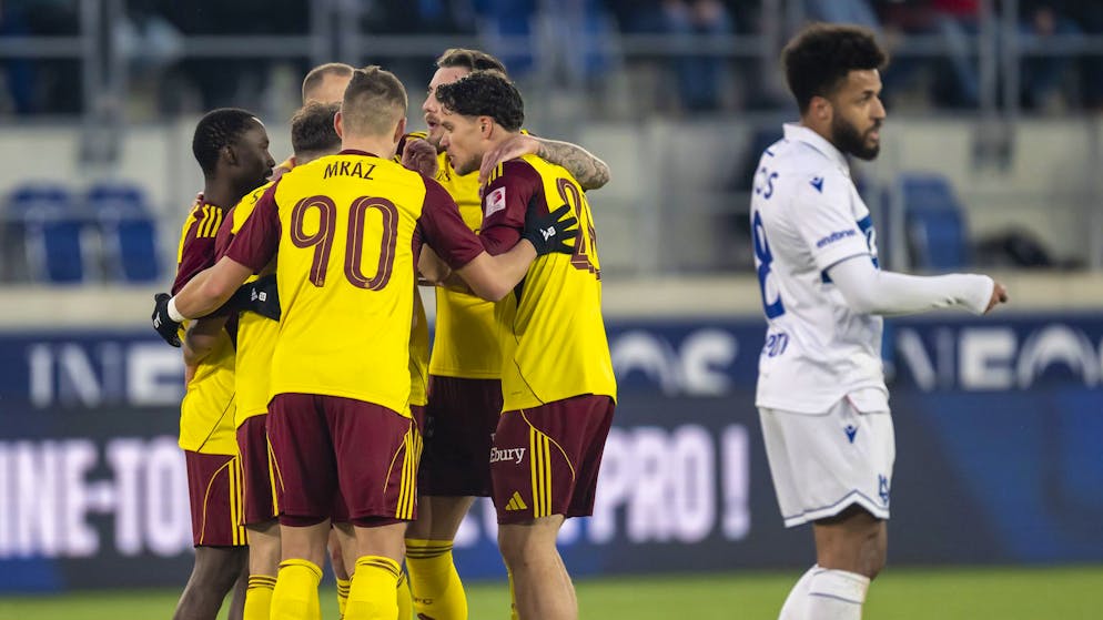 Six goals and two red cards. Crazy Léman derby between Lausanne and Servette ends 3-3