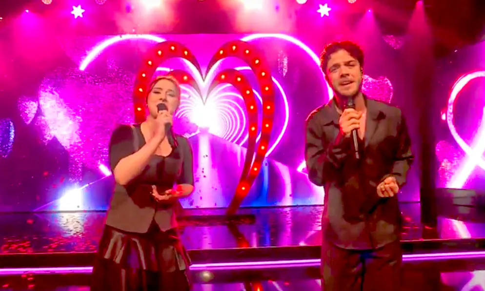 Safe bet: Singer Luca Hänni with contestant Jael during the duet of "Ewigi Liebi".