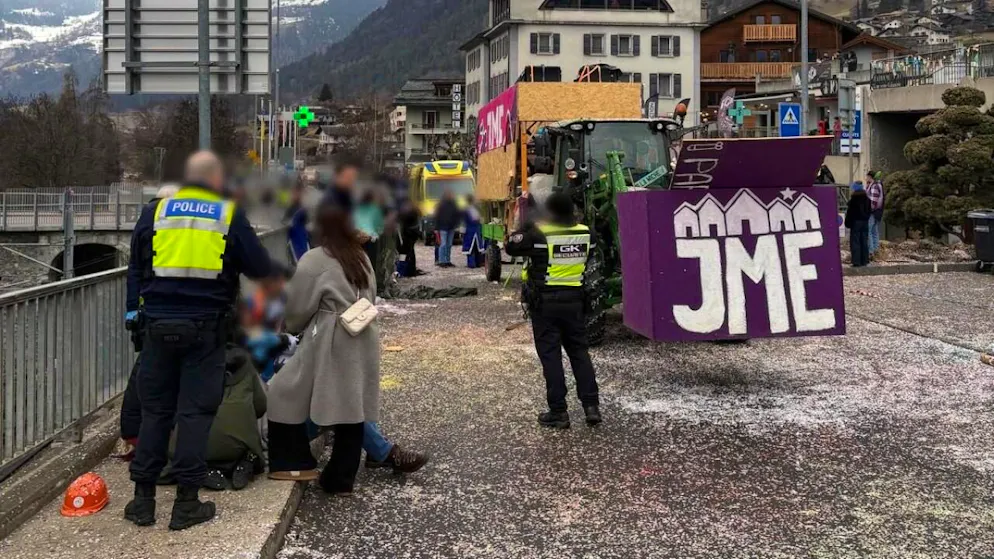 Une explosion sur un char du Carnaval de Bagnes, samedi après-midi au Châble (VS), a fait onze blessés.