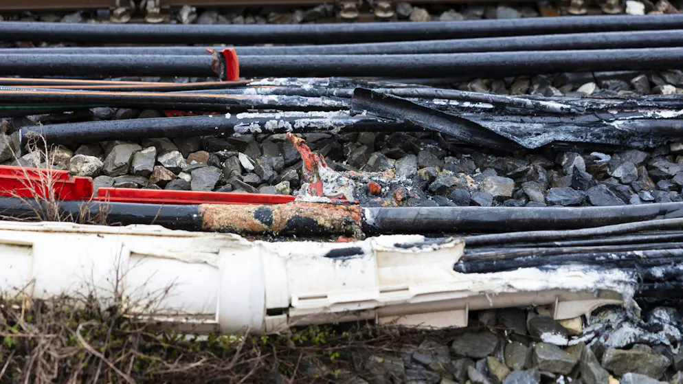 Le trafic ferroviaire est fortement perturbé après la rupture d'une quarantaine de câbles en gare de Lausanne.