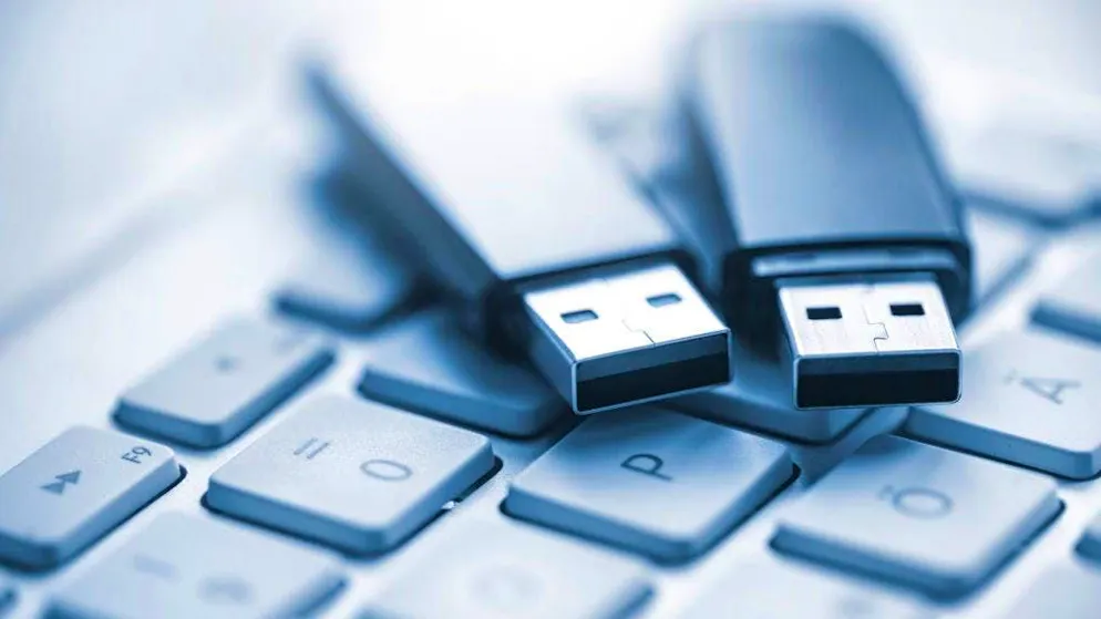 A 30 anni dalla loro nascita. Con questi trucchi non inserirai mai più una chiavetta USB nel verso sbagliato