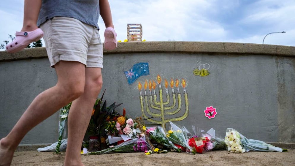 Australia. Lo stragista di Bondi Beach compare per la prima volta davanti al Tribunale